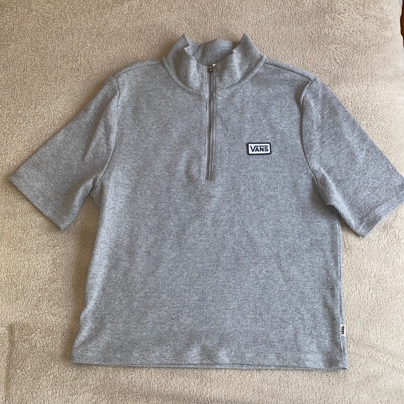 Vans top - Picture 1 of 8